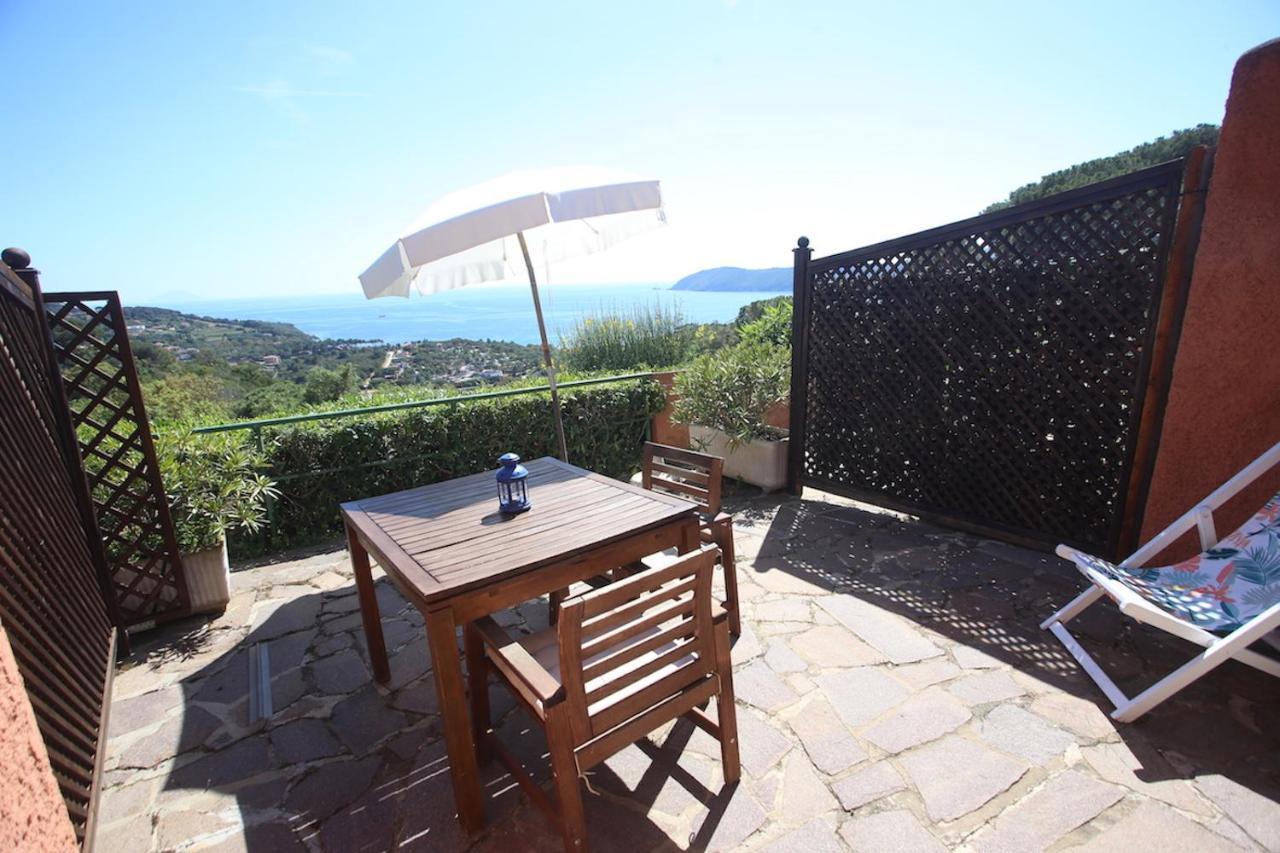 Ca' La Stella Sea-View Apartments Porto Azzurro Exterior photo